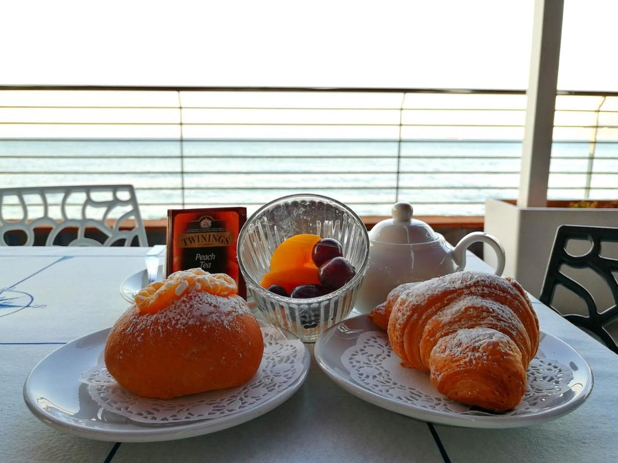 Hotel Centro Congressi Polo Nautico Σαλέρνο Εξωτερικό φωτογραφία