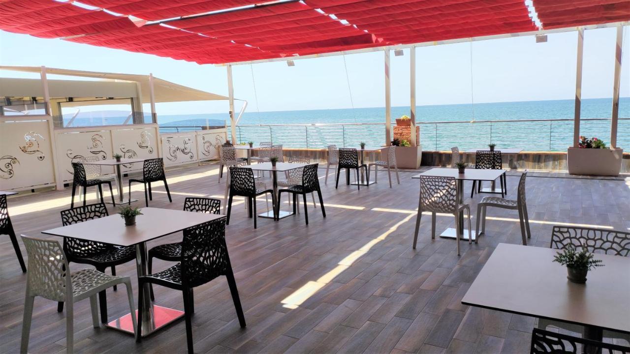 Hotel Centro Congressi Polo Nautico Σαλέρνο Εξωτερικό φωτογραφία