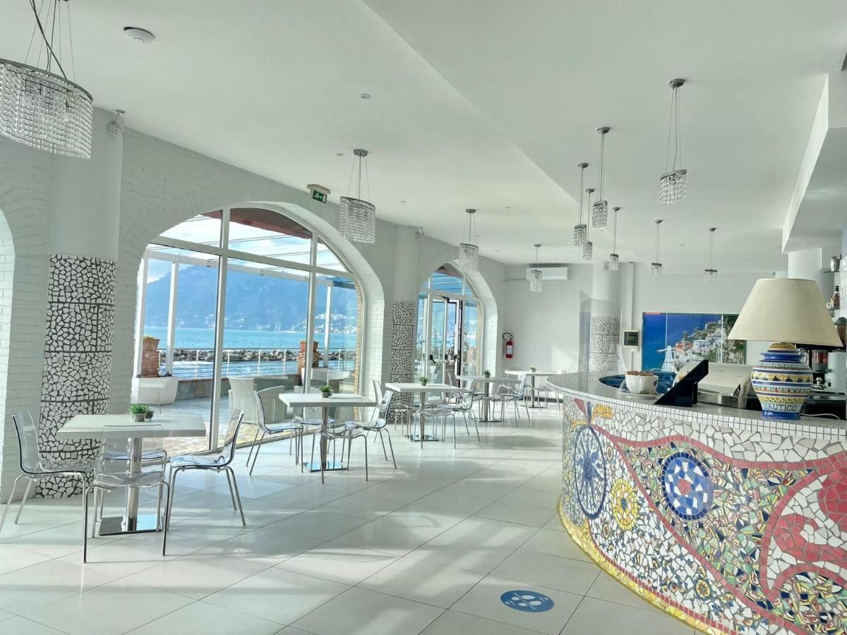 Hotel Centro Congressi Polo Nautico Σαλέρνο Εξωτερικό φωτογραφία