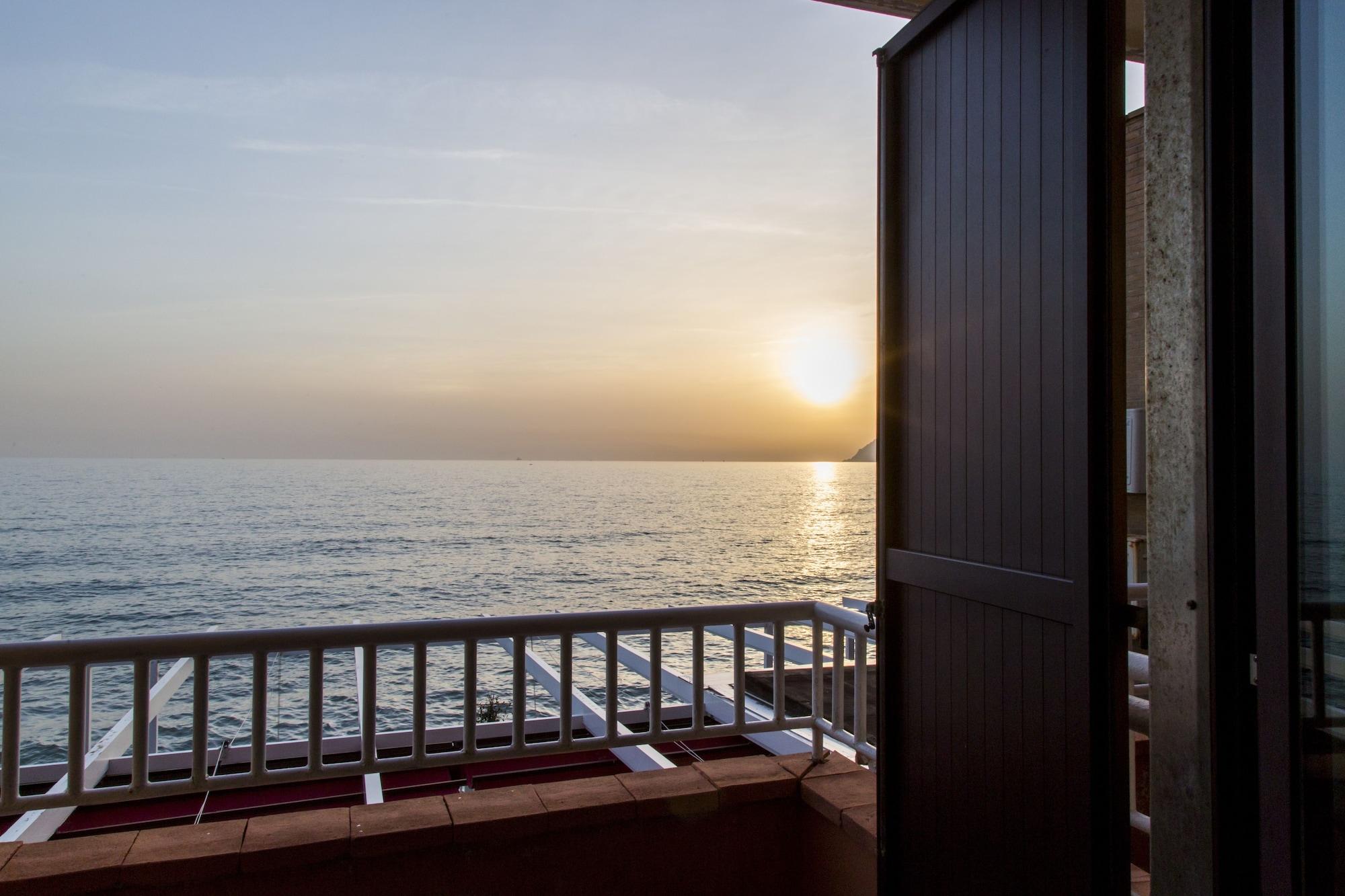Hotel Centro Congressi Polo Nautico Σαλέρνο Εξωτερικό φωτογραφία