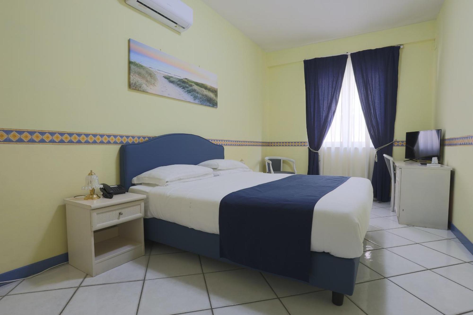 Hotel Centro Congressi Polo Nautico Σαλέρνο Εξωτερικό φωτογραφία