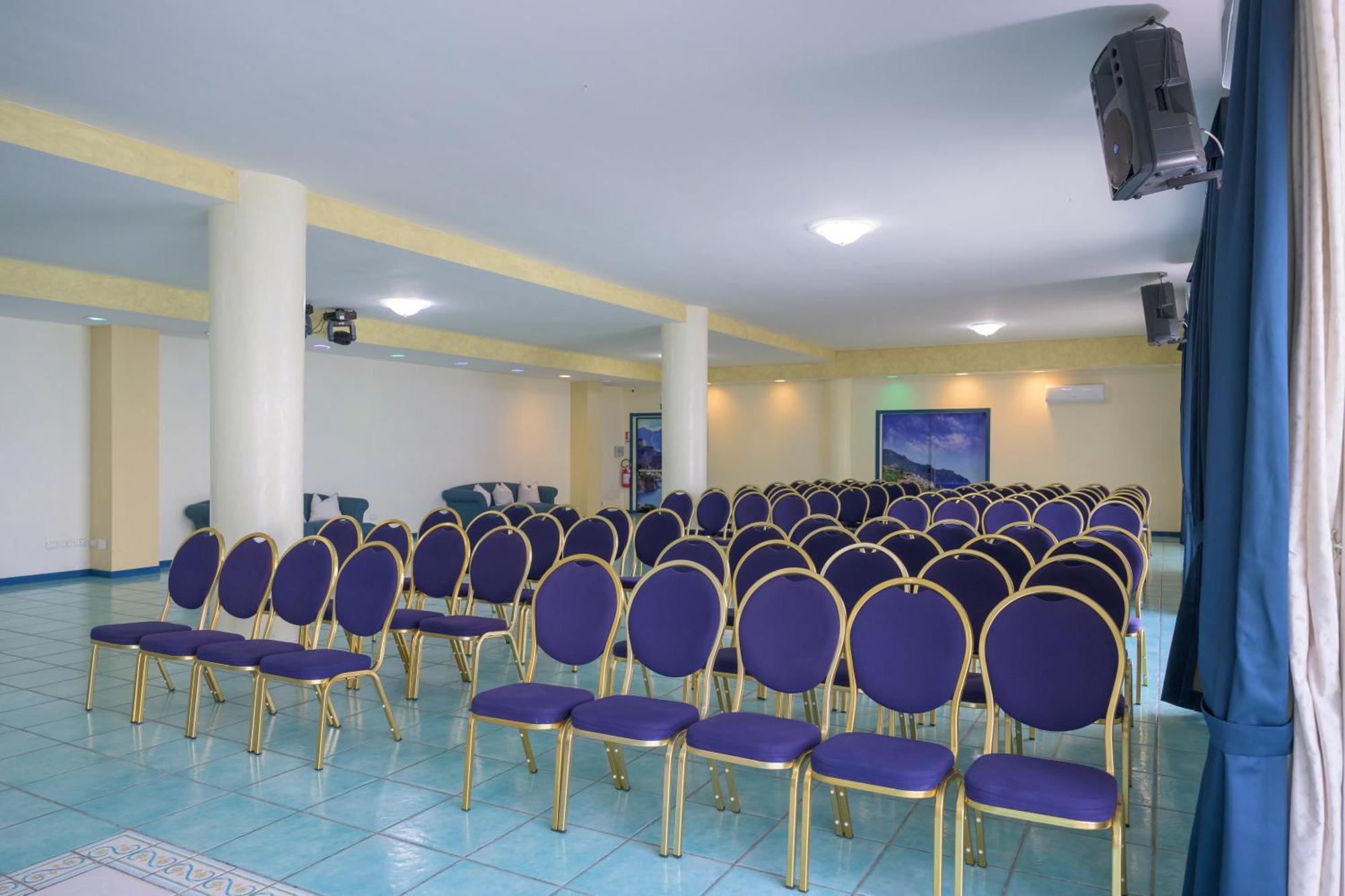 Hotel Centro Congressi Polo Nautico Σαλέρνο Εξωτερικό φωτογραφία