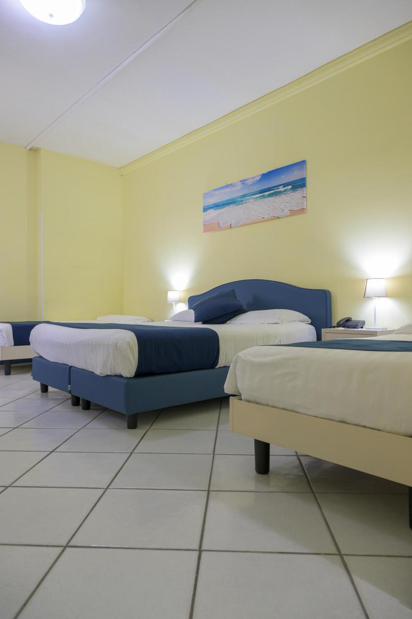 Hotel Centro Congressi Polo Nautico Σαλέρνο Εξωτερικό φωτογραφία