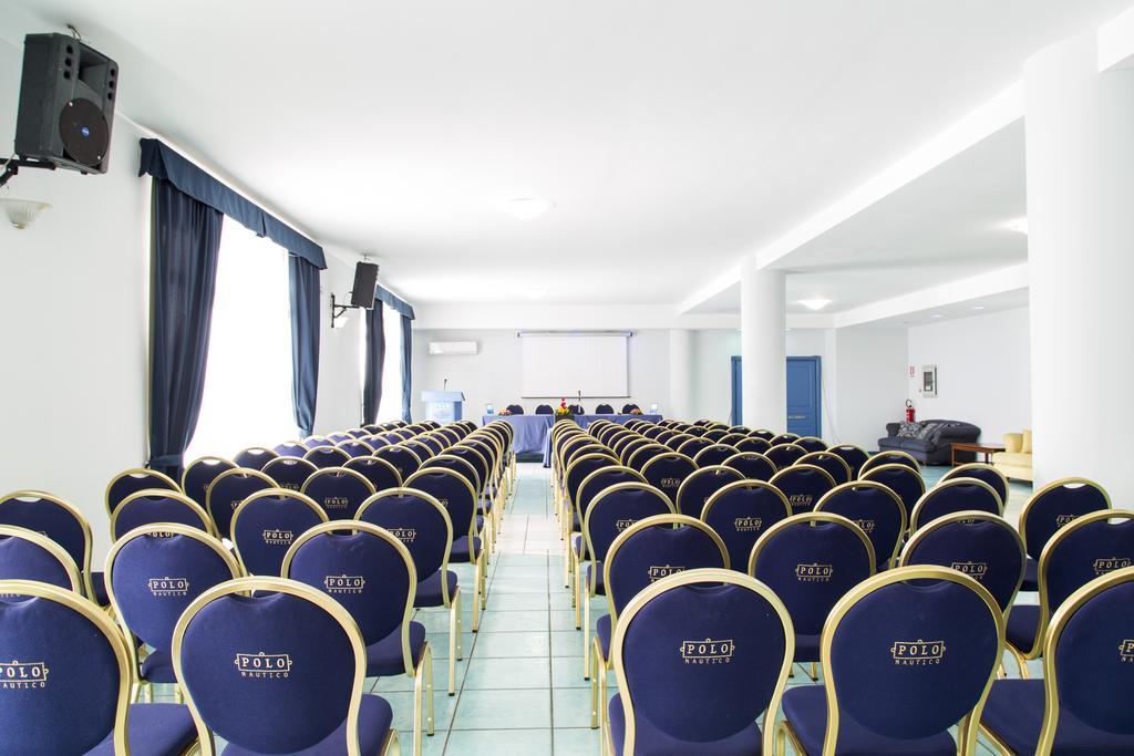 Hotel Centro Congressi Polo Nautico Σαλέρνο Εξωτερικό φωτογραφία